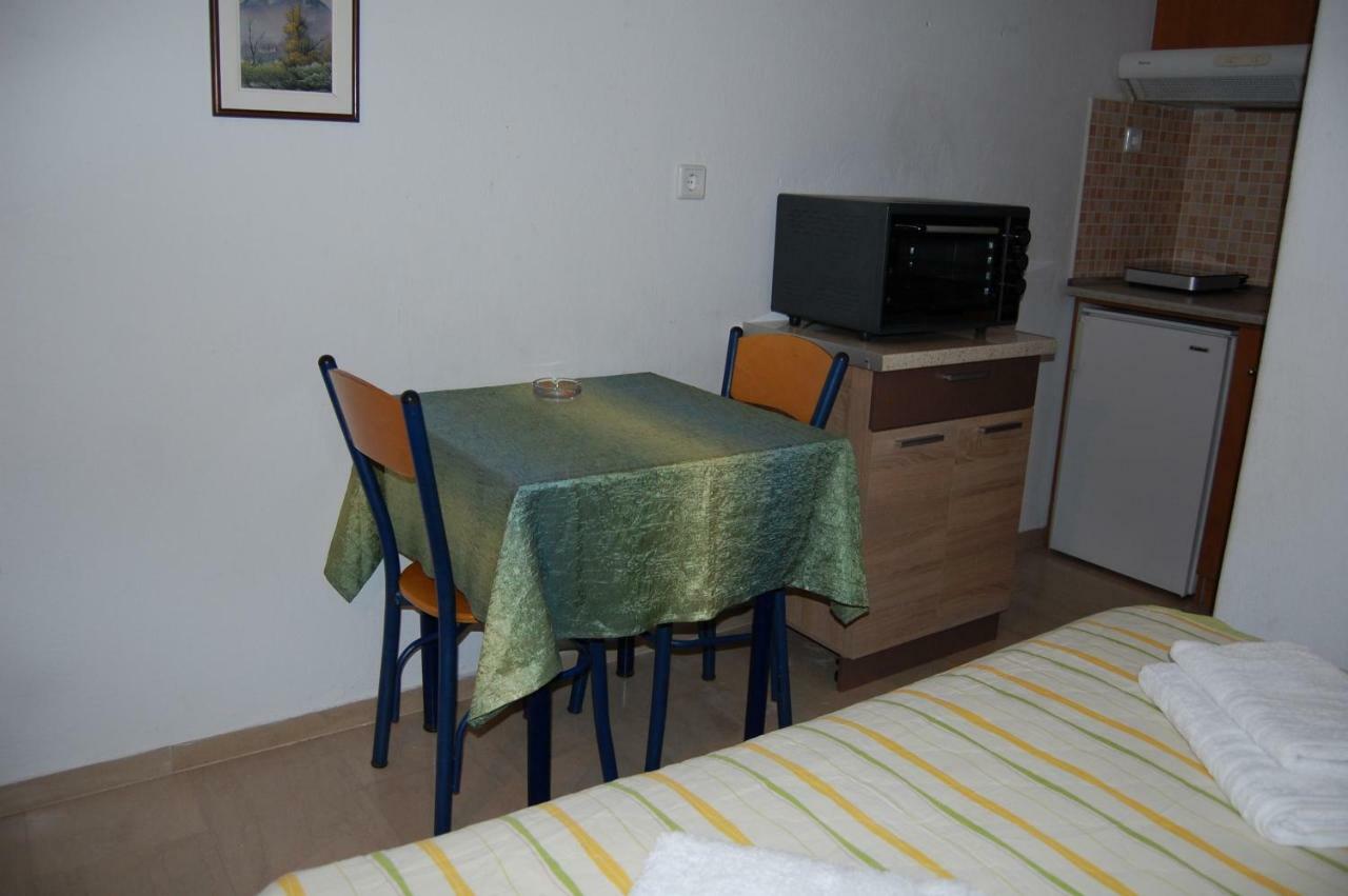 Guesthouse Zografia Vrasná Extérieur photo